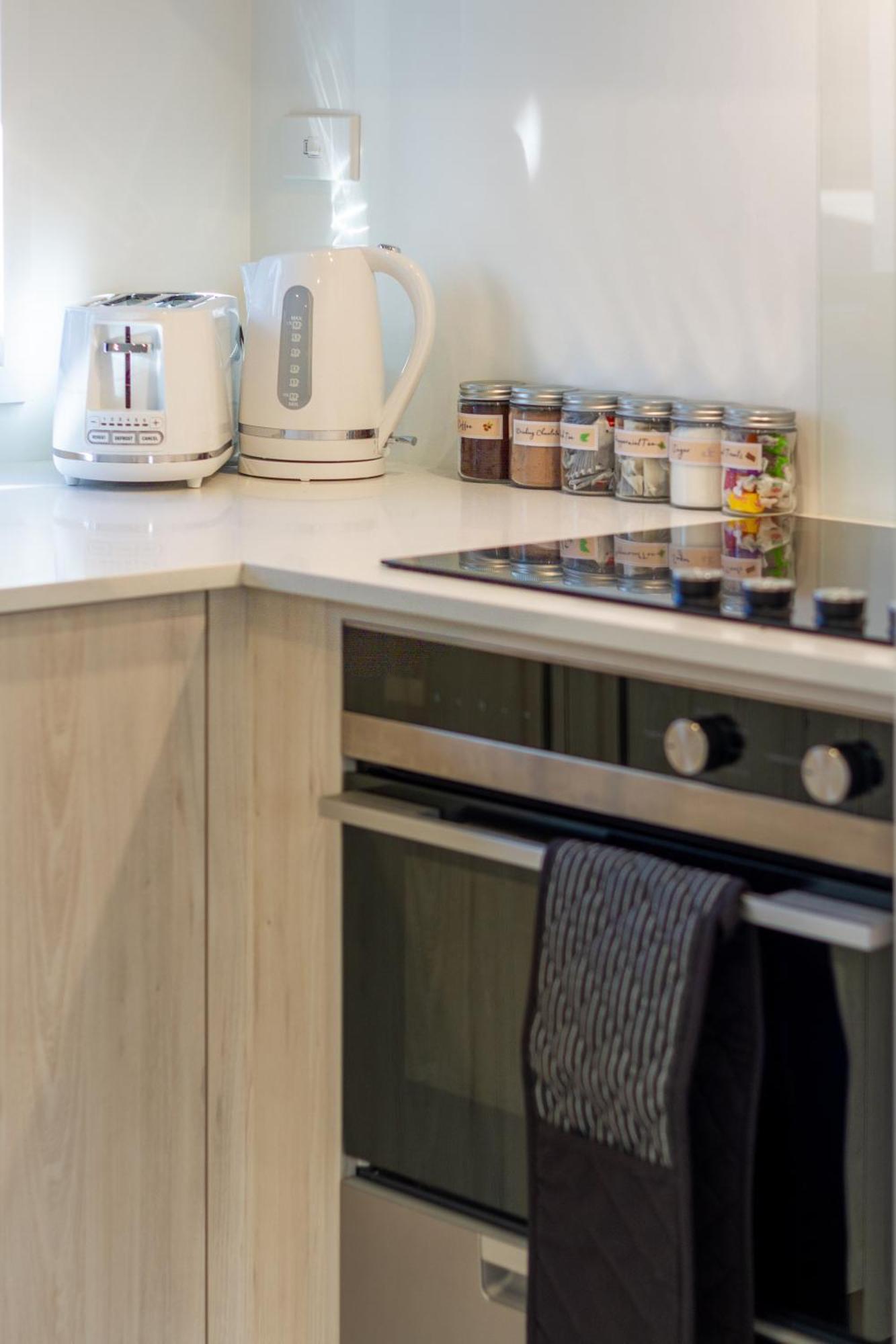 Walk To Central City 2 Bed 2 Bath. Madras Street Christchurch Eksteriør bilde